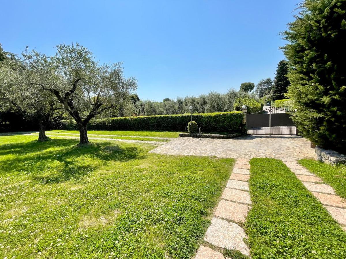 Villa Antonio San Felice del Benaco Luaran gambar
