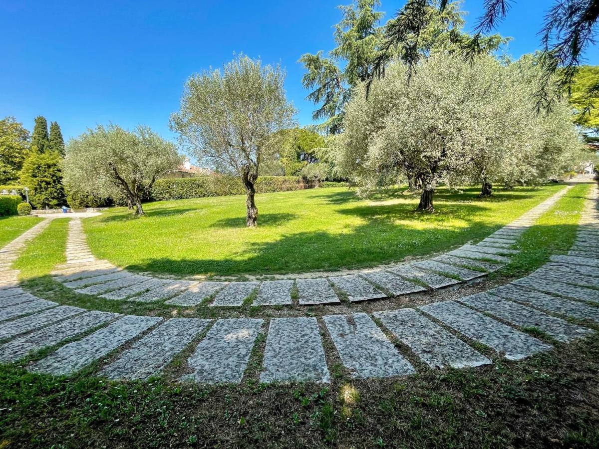 Villa Antonio San Felice del Benaco Luaran gambar