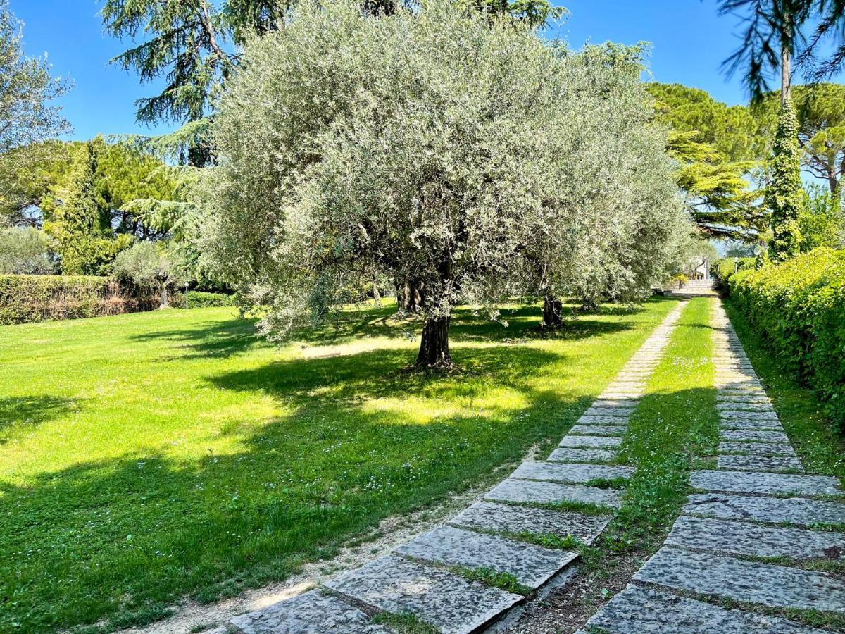 Villa Antonio San Felice del Benaco Luaran gambar